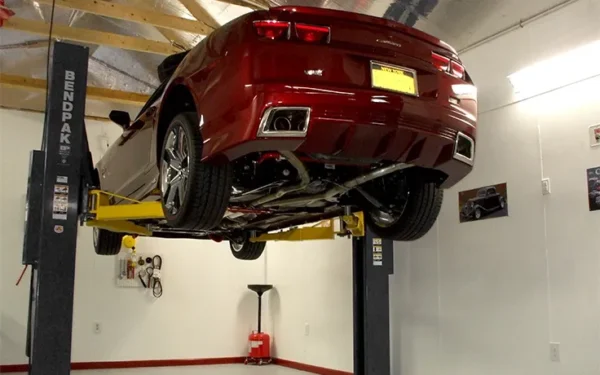 Two-Post-Car-Lift-Low-Ceiling-Ho.webp Bendpak XPR-9S two post lifts 9,000 lbs / Floorplate / Chain-Over / Short Lift / Screw Pads